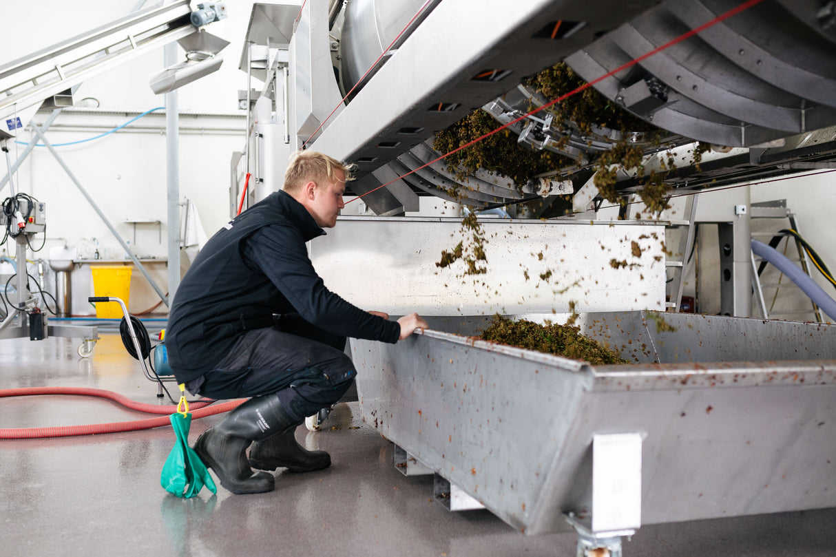 Pomace Tipping Tray